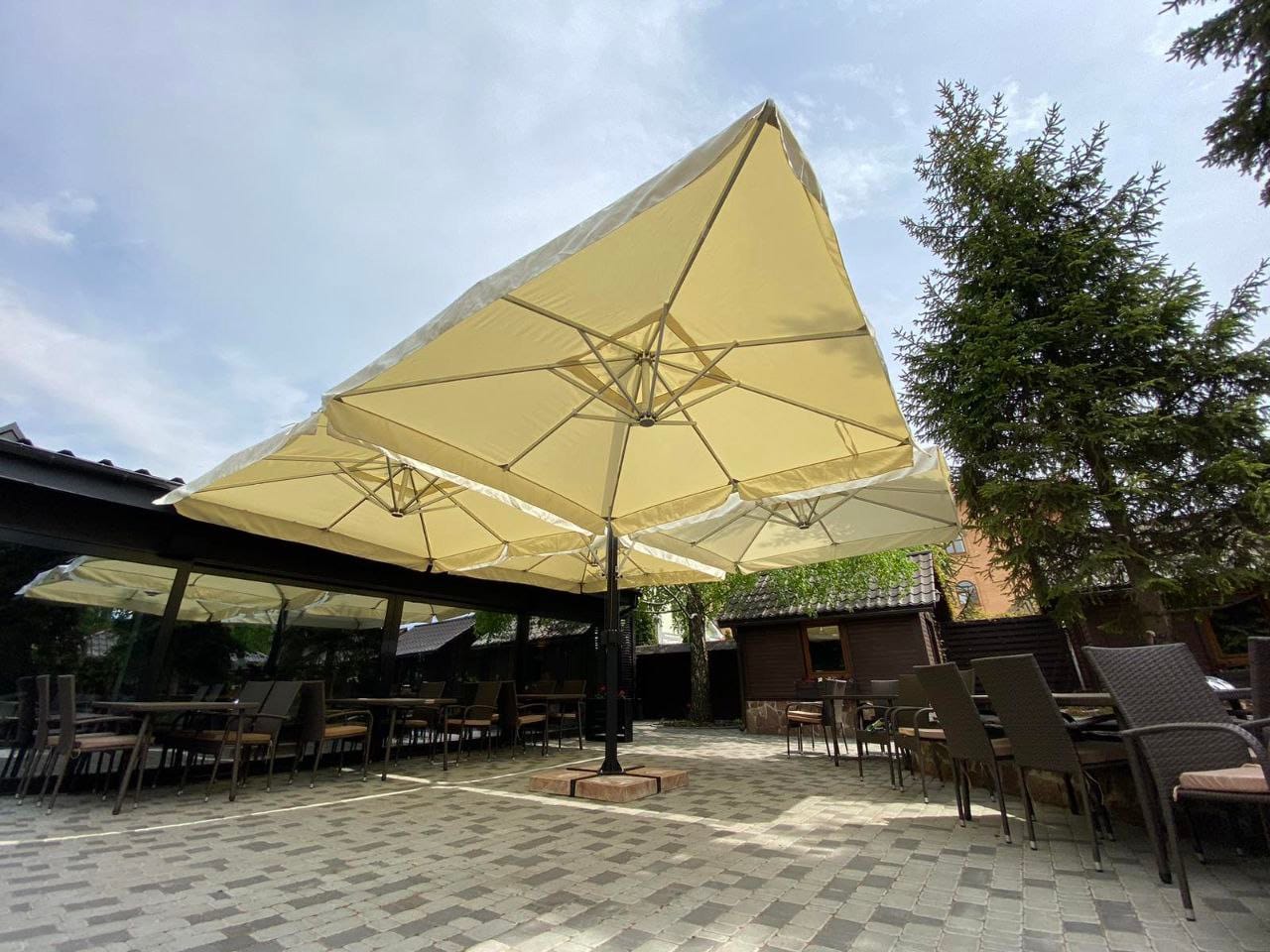 Parasol zewnętrzny wspornikowy Quadro, z czterema kopułami 6×6 m, 7×7 m - obrazek 4